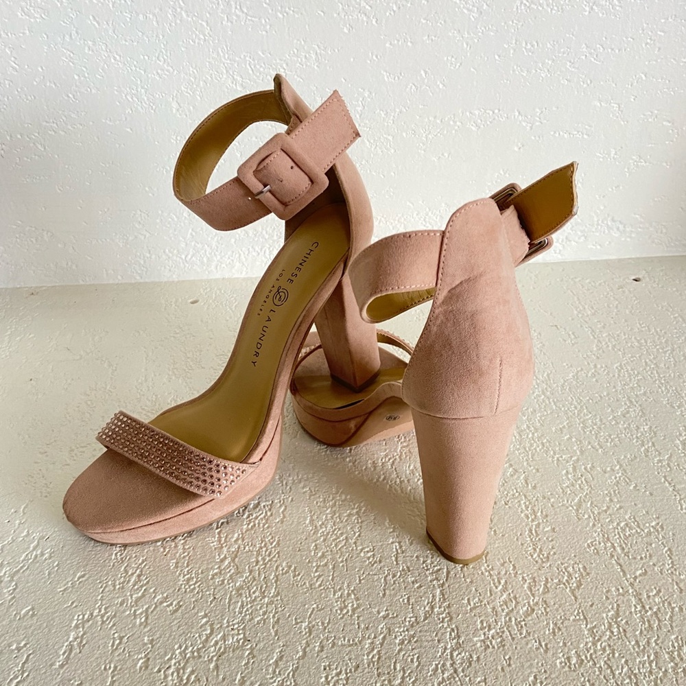 Chinese Laundry Tan Suede Heel Size 8